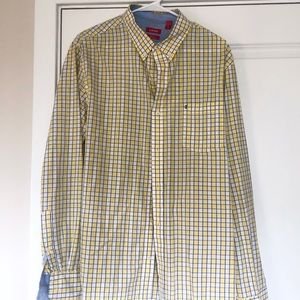 IZOD Men’s Slim-Fit Long-Sleeve Button-Down Shirt